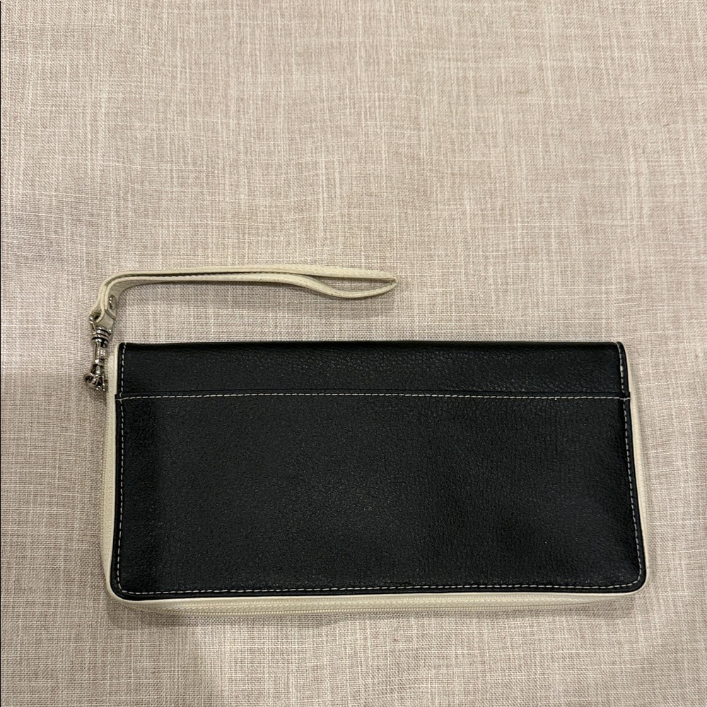 Ann Taylor Loft travel or daily Black and White Wristlet